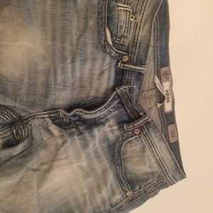 Buckle ryan straight leg 32s